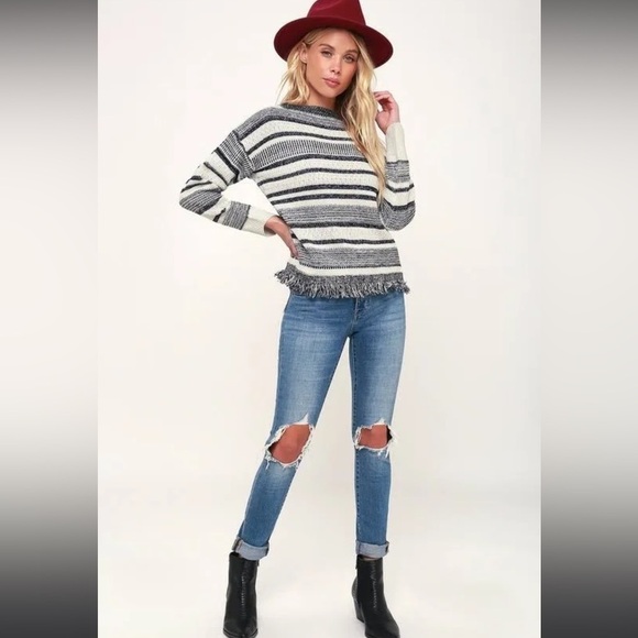 MOON RIVER- knit sweater - Picture 1 of 6